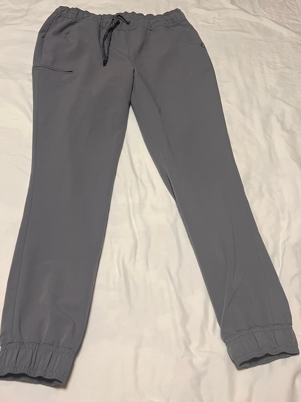 Jaanuu Women’s Gray Elastic Waist Jogger Scrub Bottoms
